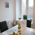 Perle Vendeghaz * Kesztolc