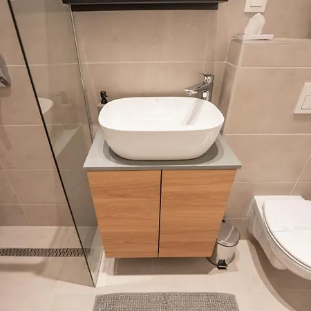 Perle Vendeghaz Apartment Kesztolc