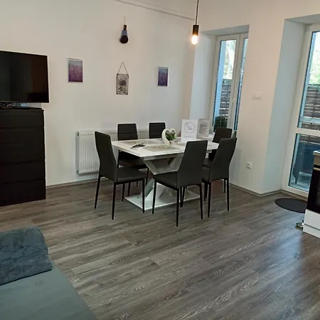 Apartment Perle Vendeghaz Kesztolc