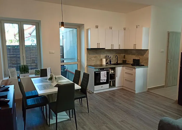 Perle Vendeghaz * Kesztolc